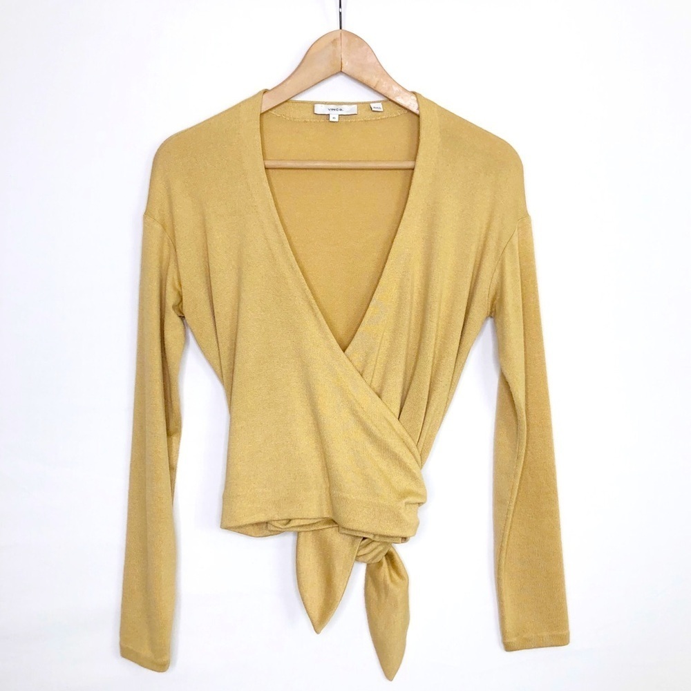 Vince tan Rap Thai front sweater